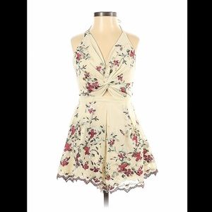 Selfie Leslie romper size M